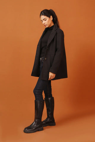 COAT WITH WAIST CUTLINE DETAIL