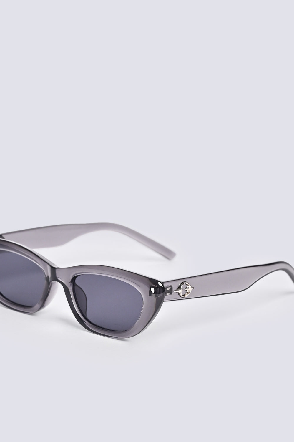 RETRO SQUARE SUNGLASSES