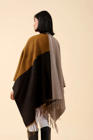 COLOR BLOCK CAPE SHAWL